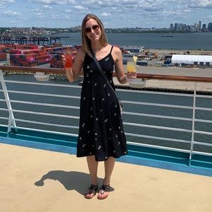 Meet your Posher, Laura